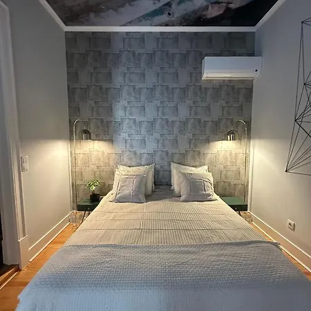 Com Banheiro Privativo No Centro De Habitación en casa particular Lisboa