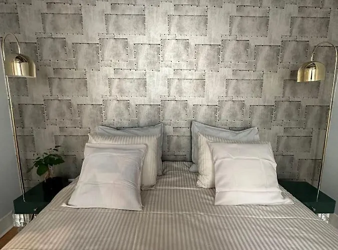 Com Banheiro Privativo No Centro De * 리스본