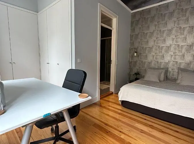 Com Banheiro Privativo No Centro De * Lissabon